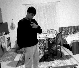 Velichko, 21, Dimitrovgrad