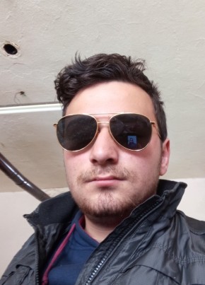 Polat, 20, Türkiye Cumhuriyeti, Emirdağ