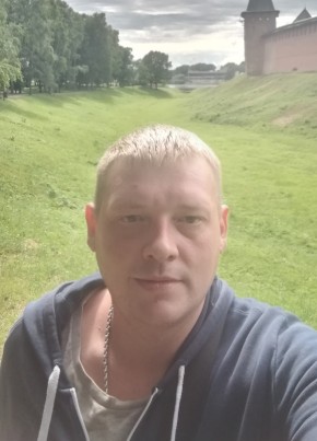 Viktor, 36, Russia, Kolpino