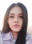 Yuliya, 22, Saint Petersburg