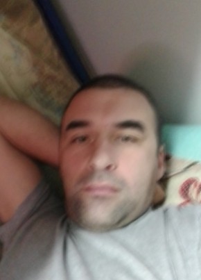 Артем, 37, Россия, Сургут