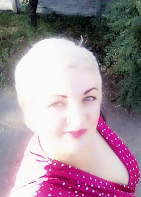 Виктория, 43, Україна, Лисичанськ