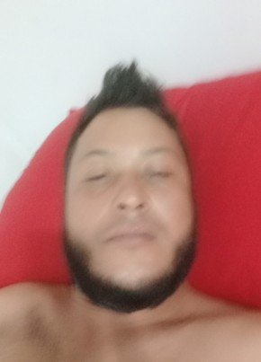 Andrés из Medellín 23 года