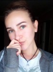 Anya, 19, Moscow