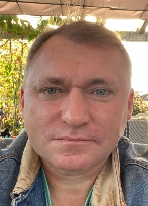 Maksym из Bonn 45 лет