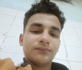 YOUSSEF, 23, Halwan