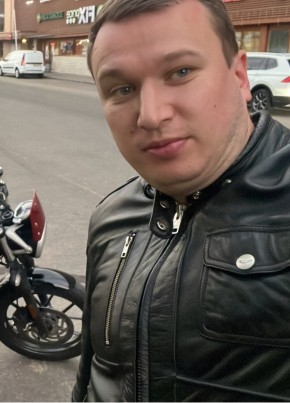 Максим из Астаны 32 года