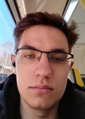 Denis из Москвы 24 года