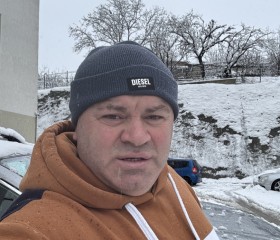 Giorgi, 45, Tbilisi