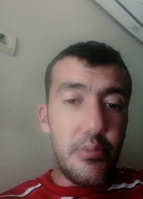 Ali lnan, 39, Türkiye Cumhuriyeti, İskenderun