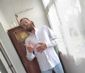 Artem Volkov, 29, Moscow