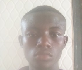 PAYET, 18 лет, Freetown