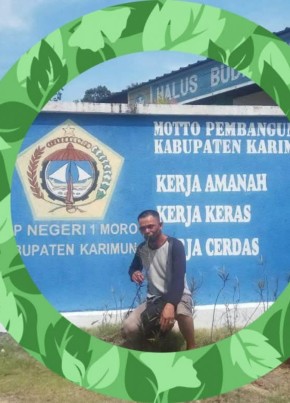 M Dahlan из Kota Ambon 50 лет