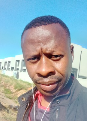 Koz, 35, Botswana, Gaborone