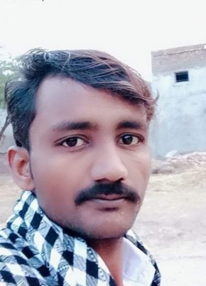 Riaz.mangwano, 18, پاکستان, بدین‎