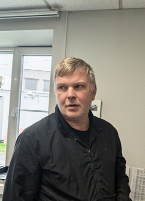 Павел из Санкт-Петербурга 44 года