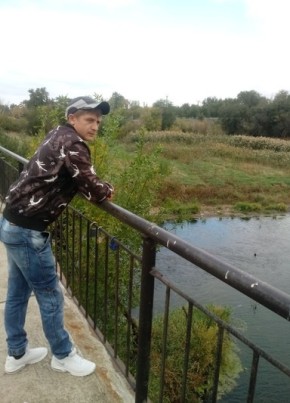 Олег, 33, Россия, Матвеев Курган