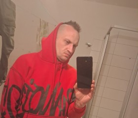 Bartek, 35, Koelleda