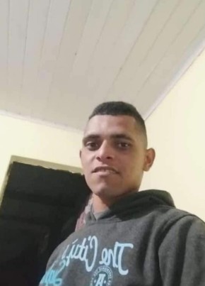 Thales, 26, República Federativa do Brasil, Caçapava
