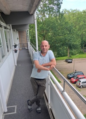 Стас из Leeuwarden 54 года