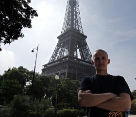 Олег, 38, Kourou