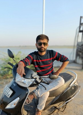 Ravi sinh Rajput, 20, India, Bāntva
