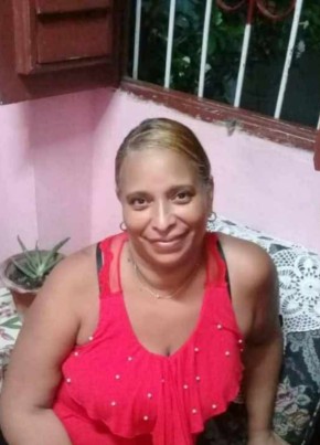 Lady, 55, Cuba, Santiago de Cuba