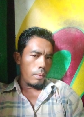 Husni, 37, Indonesia, Kota Lhokseumawe
