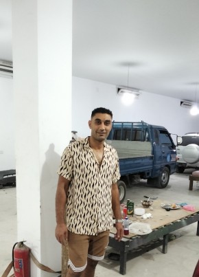 احمد из زُوارة 34 года