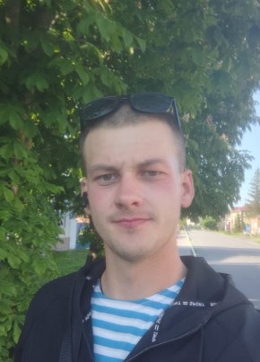 Макс из Нахабино 20 лет