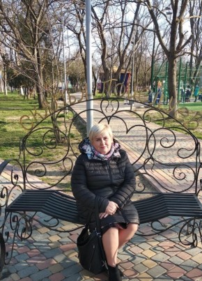 Елена, 62, Россия, Керчь