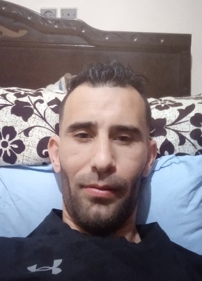 Moh, 37, People’s Democratic Republic of Algeria, Drean