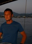 Vasiliy, 30, Kazan