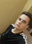 Andrey, 19, Moscow