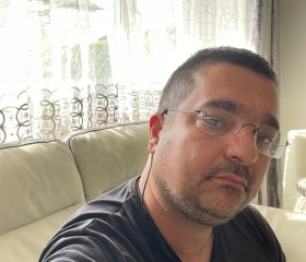 Izi, 44, Ljubljana