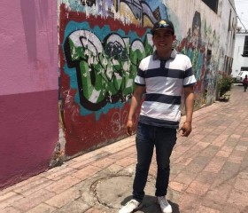 Ever, 26, El Pueblito