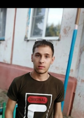 Илья, 27, Россия, Дровяная