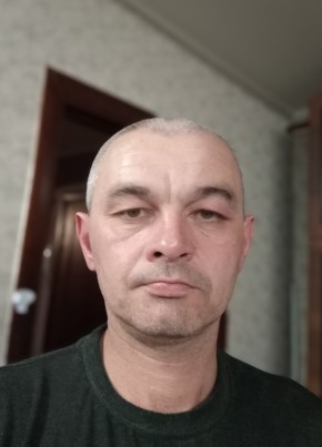 Денис из Тюмени 48 лет