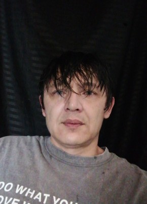 динис из Сочи 42 года