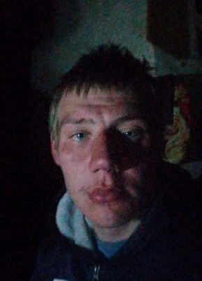 Maksim, 22, Russia, Sychyovka