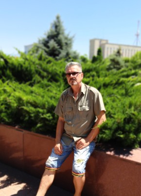 Andrey, 60, Russia, Yevpatoriya