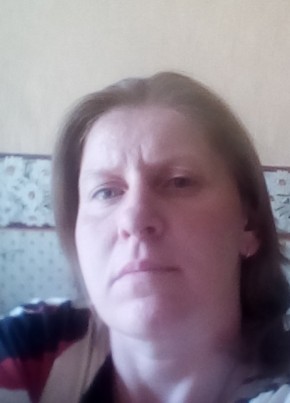Ирина , 44, Россия, Березайка
