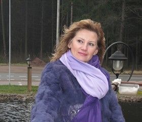 Elena, 59, Moscow