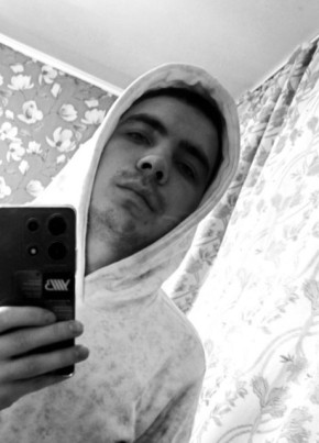 Сергей из Голышманово 23 года