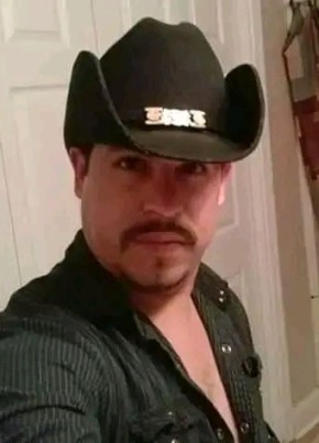 Armando Martinez, 39, Mexico, Tulum