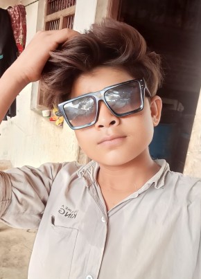 Sameer Qureshi, 18, India, Delhi