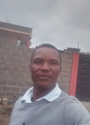 Evans, 31, Kenya, Nairobi