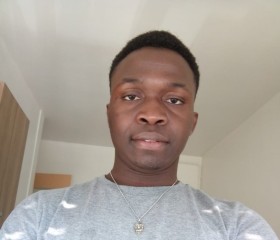 Ousmane , 22, Besancon
