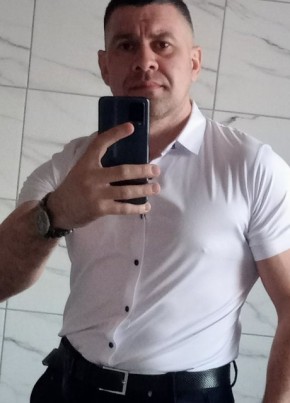 Юрий из Новосибирска 38 лет