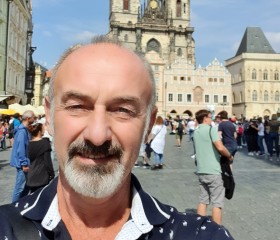 viktor, 59 лет, Praha